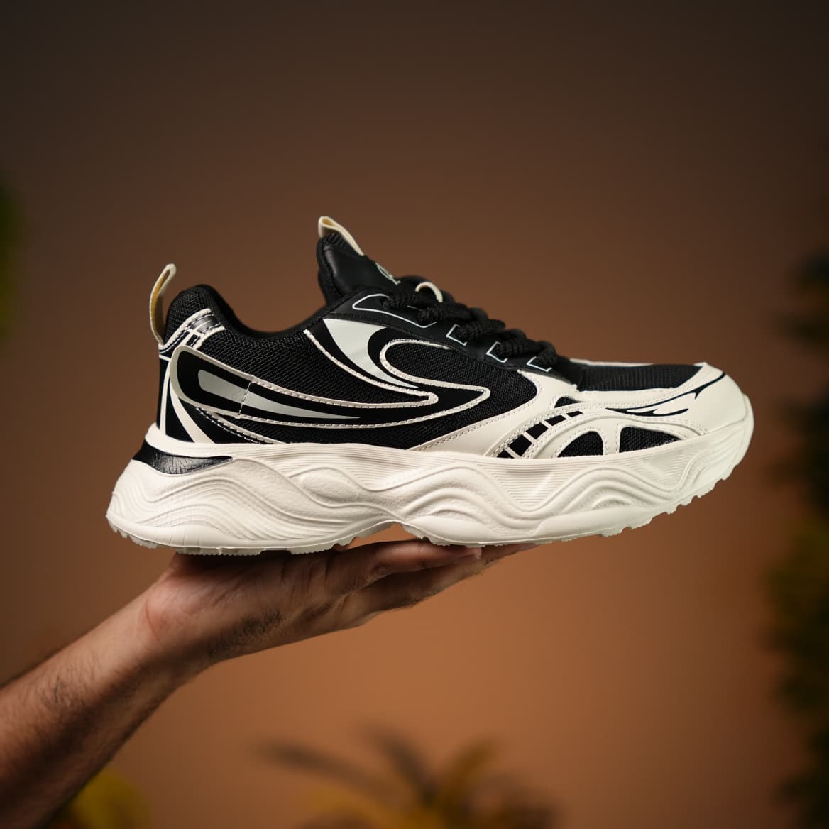 Premium China Sneakers Y26 1017 Black And White